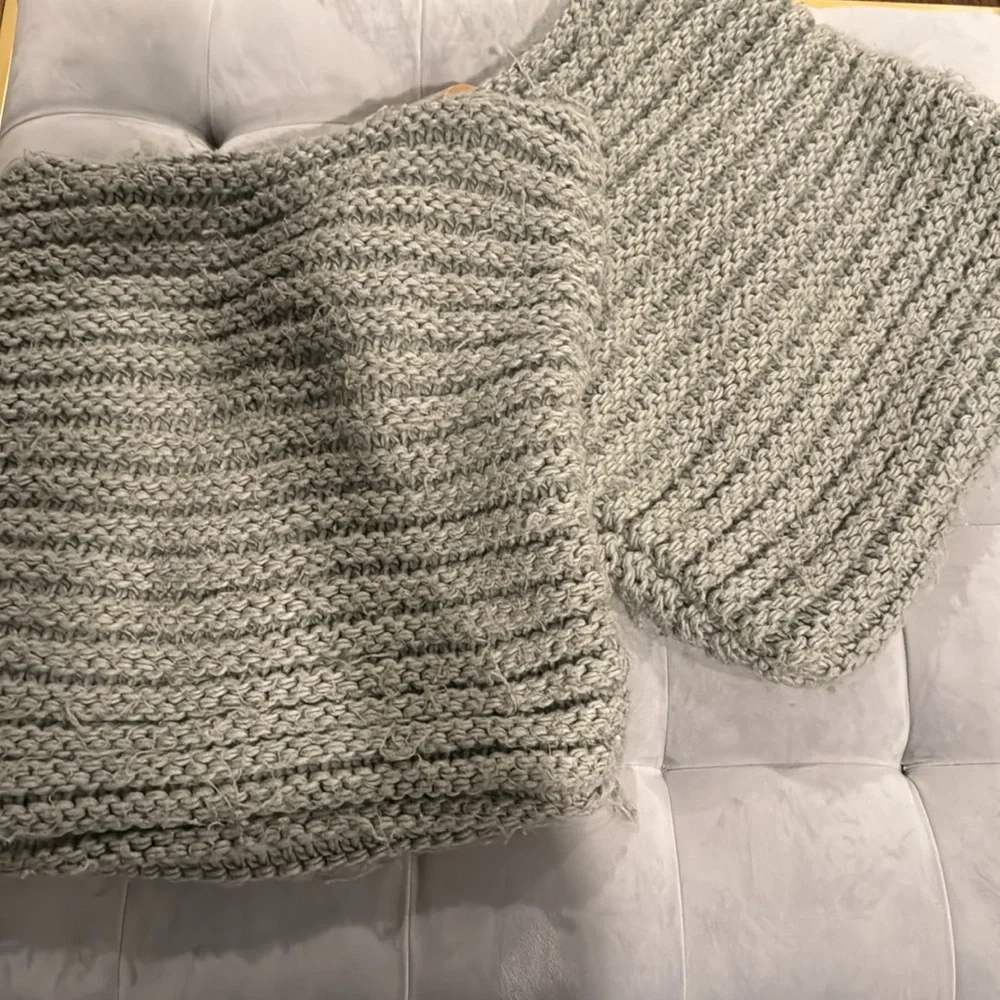 Set of 2 West Elm Chunky Woven Grey Knit Sweater Pillow Cover 20 x 20